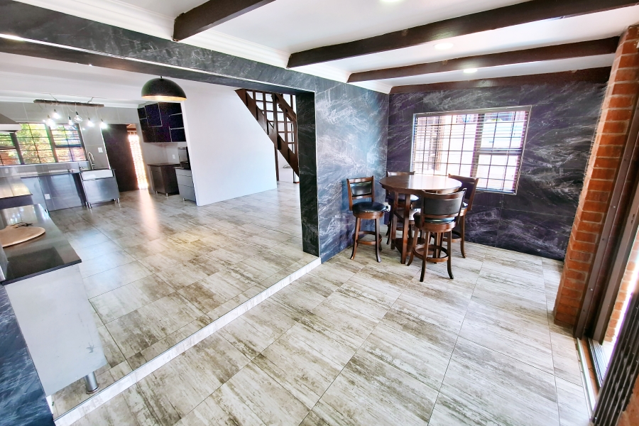 4 Bedroom Property for Sale in Noorsekloof Eastern Cape